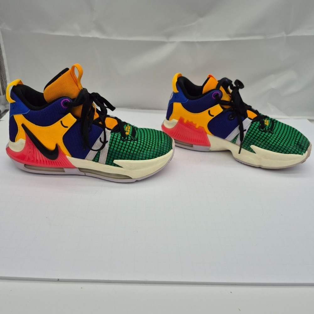 Nike LeBron Witness Multi Color GS FQ8170-585 Kids Basketball Shoes Size 6Y